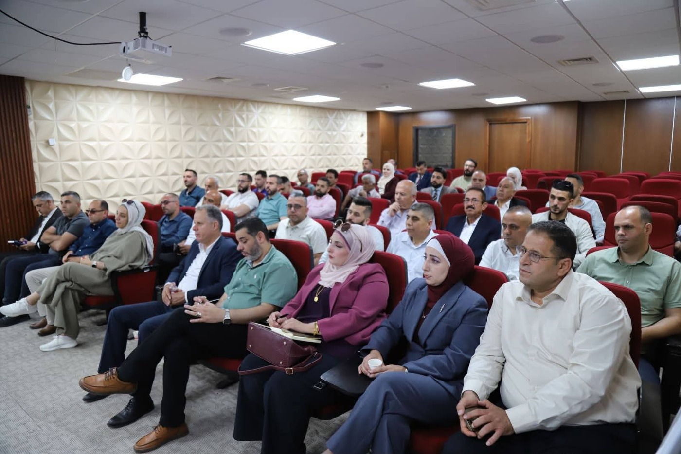 بلدية الظاهرية